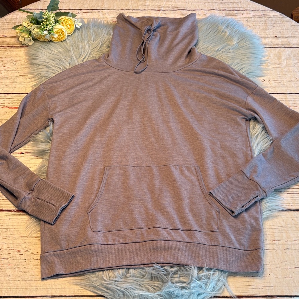 Onzie Open Back Purple Hoodie sz OS